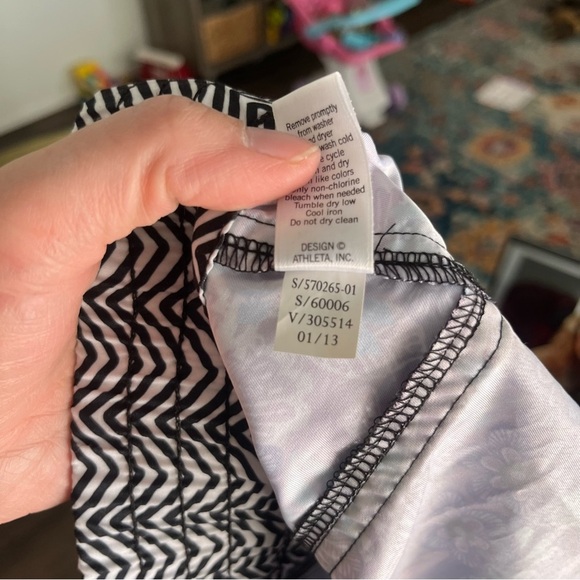 Athleta Board Shorts Women's 16 Lanai Mixed Floral Beachy Coconut Girl Surfer - Picture 5 of 6